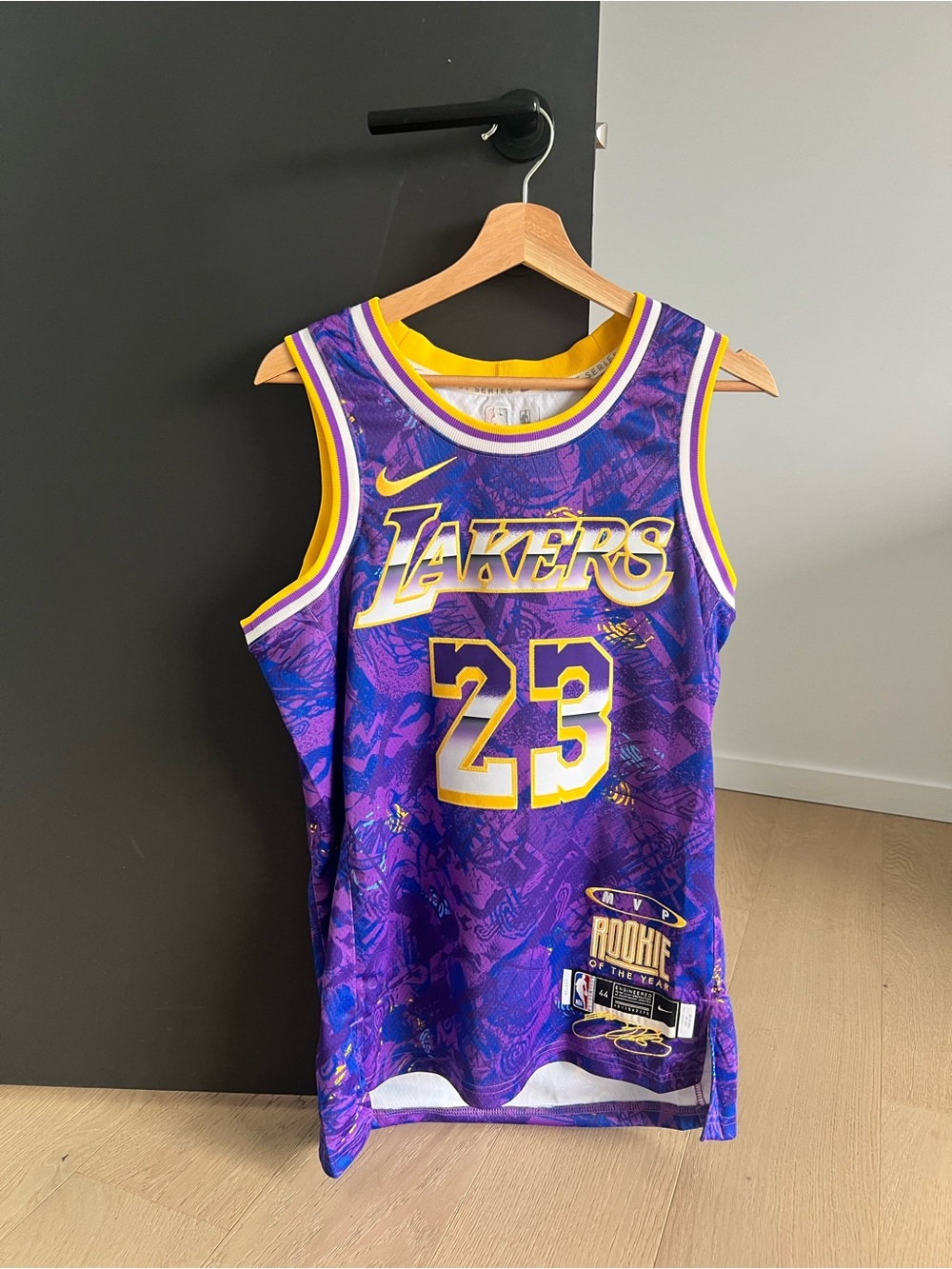 Nike Los Angeles Lakers LeBron Rookie of the Year Jersey